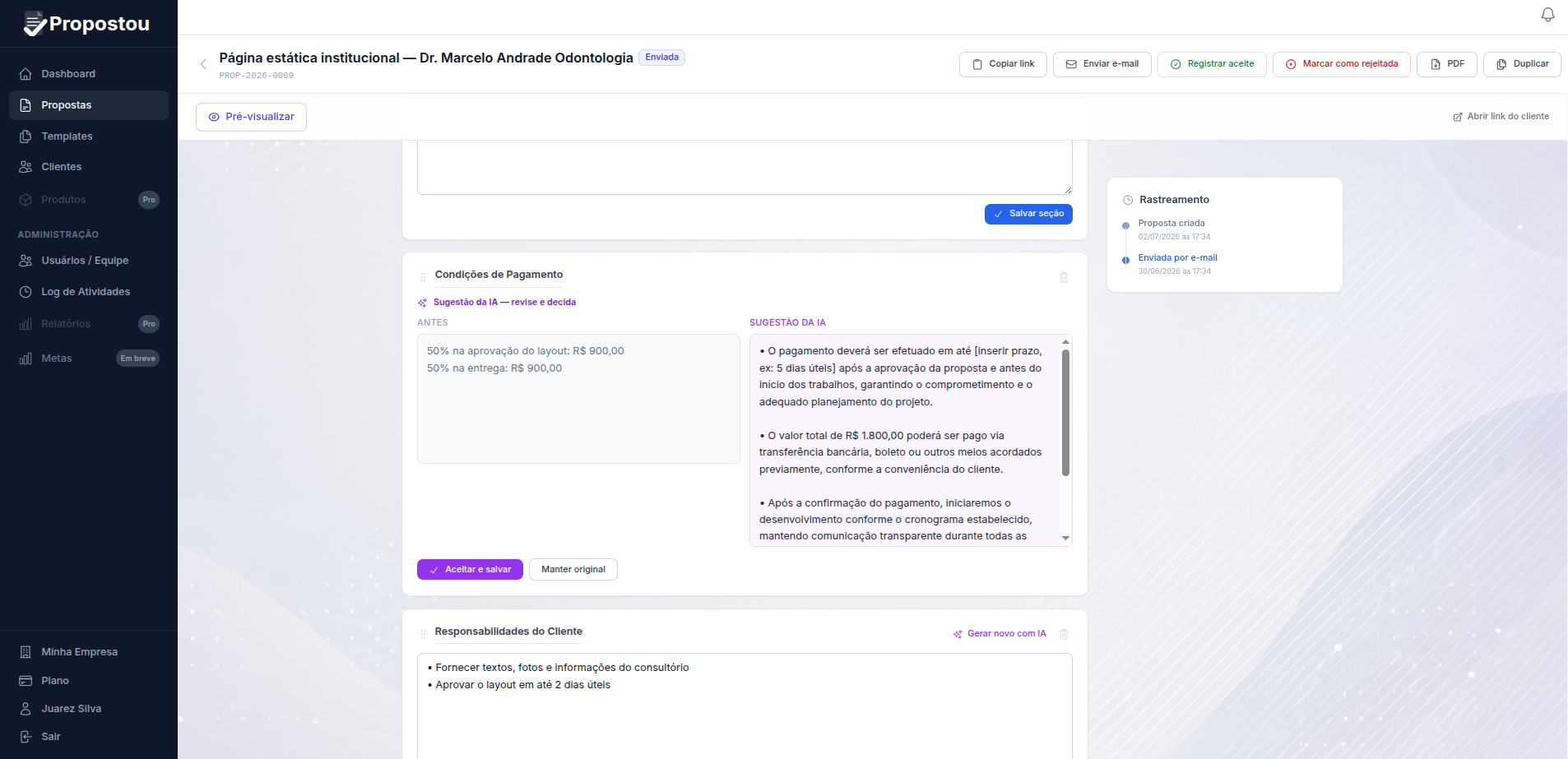 IA sugerindo uma nova versão das condições de pagamento, lado a lado com o texto original